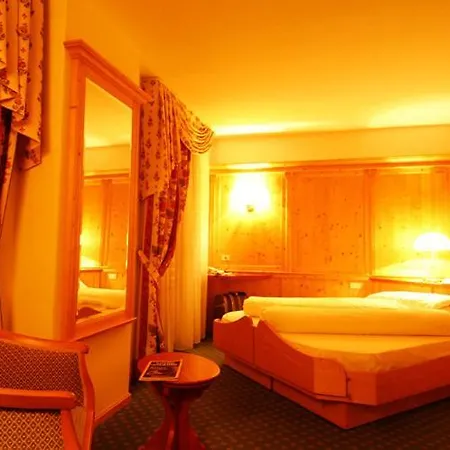 Hotel Cevedale Living Romance Cogolo