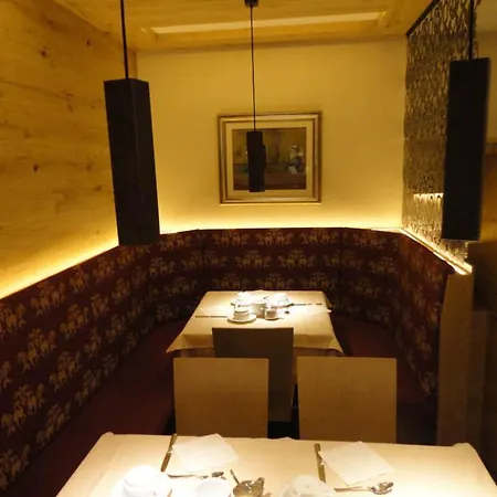 Cevedale Living Romance Hotel Cogolo